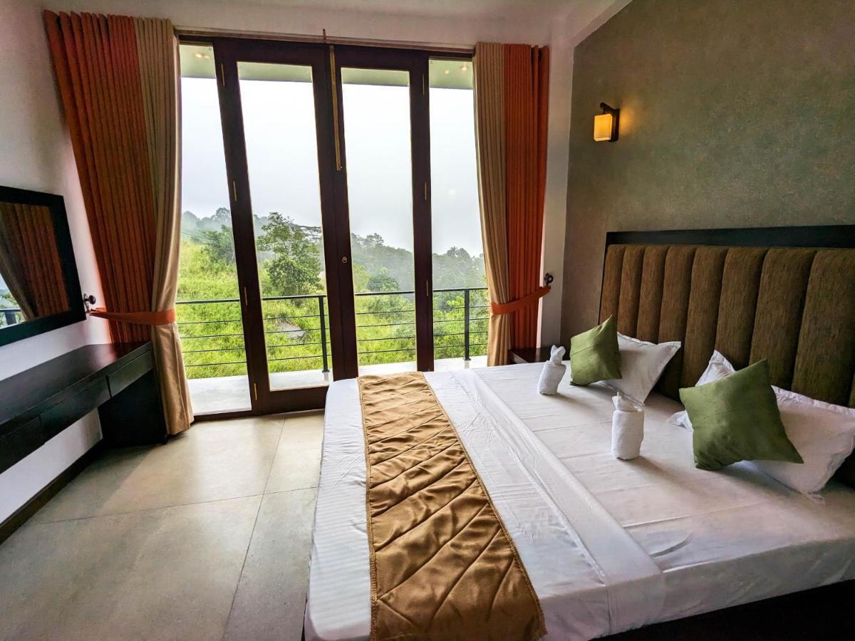 The Aurelia Hotel Gampola Eksteriør billede